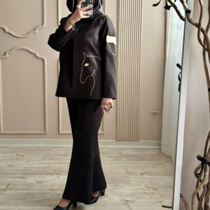 کت شلوار گلدوزی مدل الینا