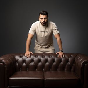 خرید اینترنتی قیمت ست تیشرت و شلوار مردانه بنگال کش Balenciaga-کرم