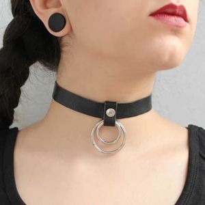 خرید اینترنتی چوکر چرمی فانتزی ، لباس خواب زنانه ، گردن‌بند حلقه دار