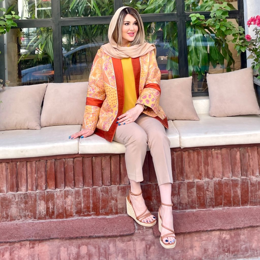 خرید انلاین مانتو ژاکارد زنانه مدل گلاره (کالکشن فروزان نریمیسا)