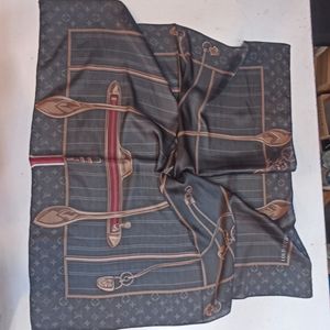 خرید انلاین مینی اسکارف سیلک