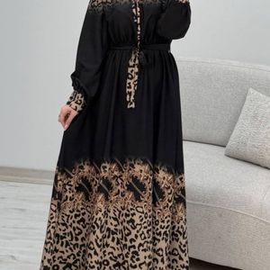 خرید اینترنتی پیراهن ساحلی نیلوفر