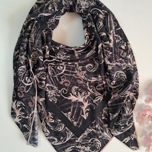 روسری نخی قواره 130 کدC625