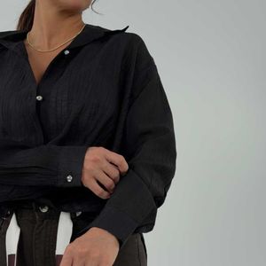 خرید انلاین شومیز جلوگره دکمه فندوقی کد 220649