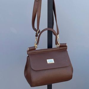 فروش اینترنتی کیف زنانه کلاسیک دولچه گابانا