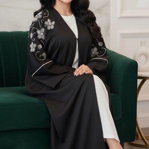 عبا اماراتی دوتیکه مزونی جواهر دوزی شده