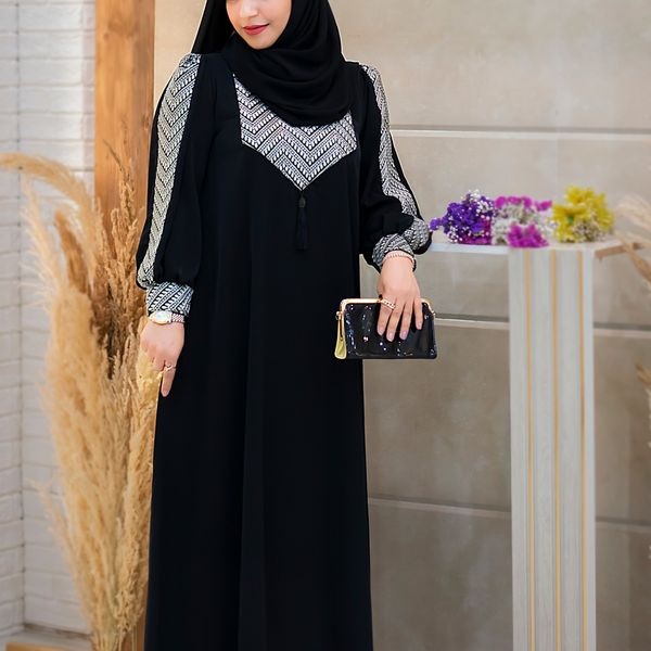 عبا فاخر منگوله ای