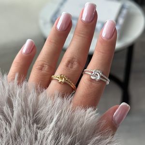 انگشتر مینیمال دو گره h