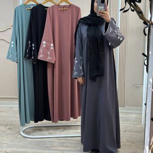 خرید اینترنتی مانتو عبایی گلسا