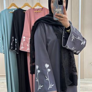فروش اینترنتی مانتو عبایی گلسا