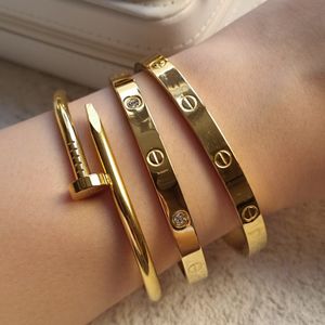 خرید اینترنتی قیمت بنگل زنانه کارتیه لاو
