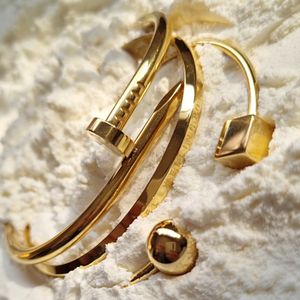 خرید اینترنتی قیمت دستبند مکعب و گوی