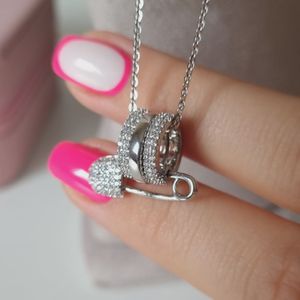 گردنبند جواهری سنجاق قفلی