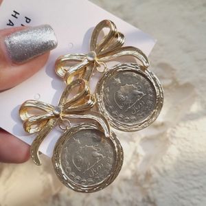 گوشواره سکه کهنه کاری شده