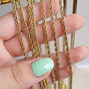 گردنبند طنابی طلایی و نقره ایی