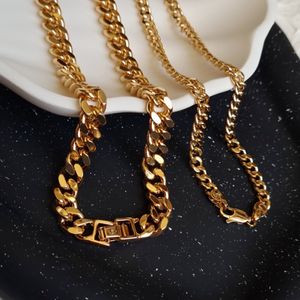 خرید اینترنتی قیمت گردنبند زنانه کارتیر ژوپینگ