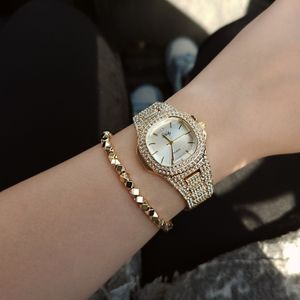 خرید اینترنتی قیمت ساعت زنانه نگینی