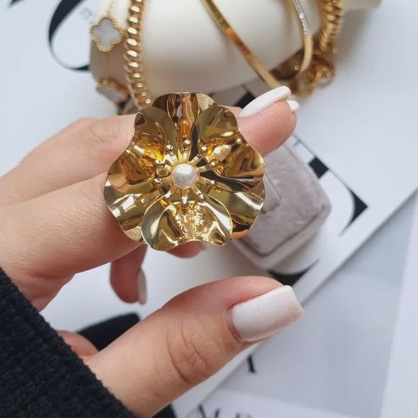 انگشتر گل اورسایز