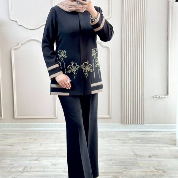کت شلوار گلدوزی مدل رویا