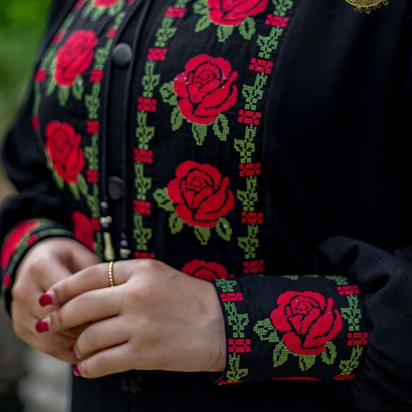 مانتو تک گلدوزی یلدا