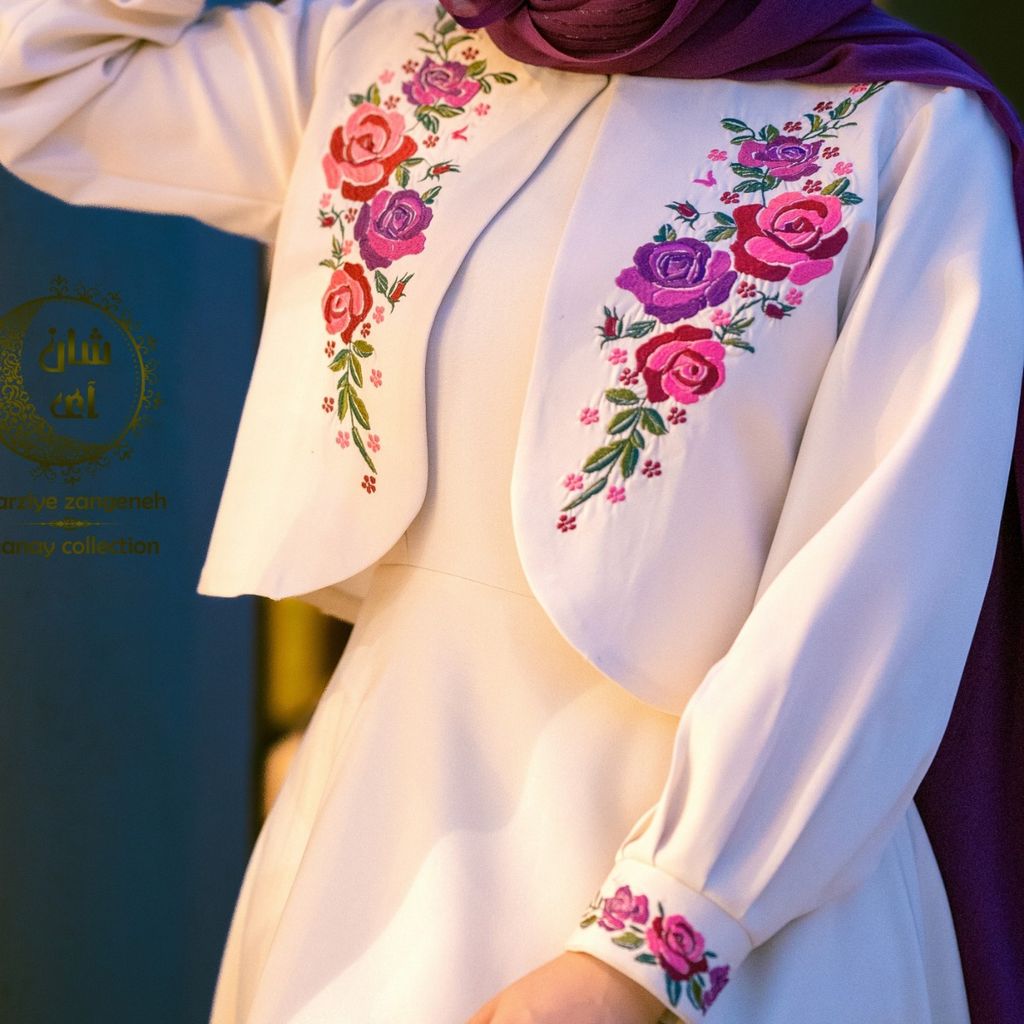 مشخصات کت و سارافون دلارام