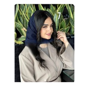 مینی اسکارف توری نگینی دور دانتل شیک سرمه ای