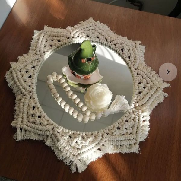 رومیزی اینه ای مکرومه طرح طاووس