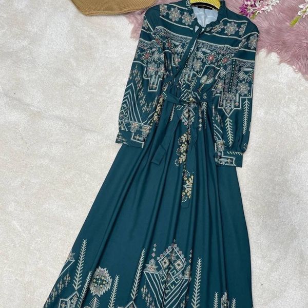 پیراهن ساحلی سنتی
