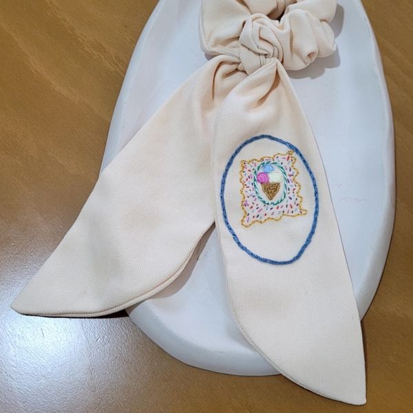 کش گلدوزی مجلسی