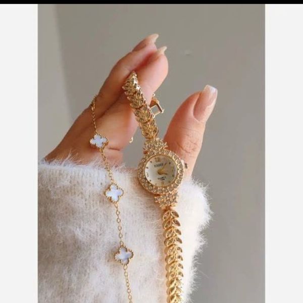 ساعت گندمی با ابکاری قوی
