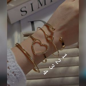 فروش اینترنتی دستبند گره و قلب پکی