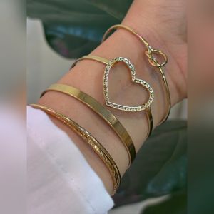 مشخصات دستبند گره و قلب پکی