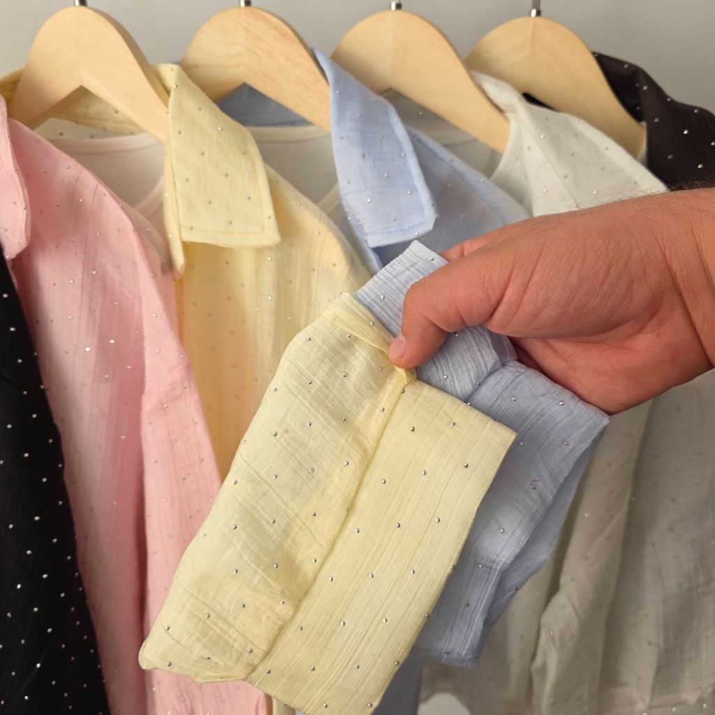 فروش اینترنتی ست شومیز و تاپ نگینی