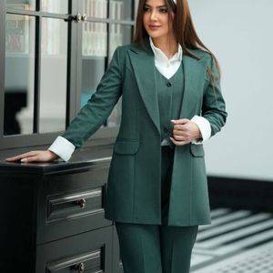 قیمت ست چهار تیکه مزونی شهلا (کت، شلوار ، جلیقه و شومیز)