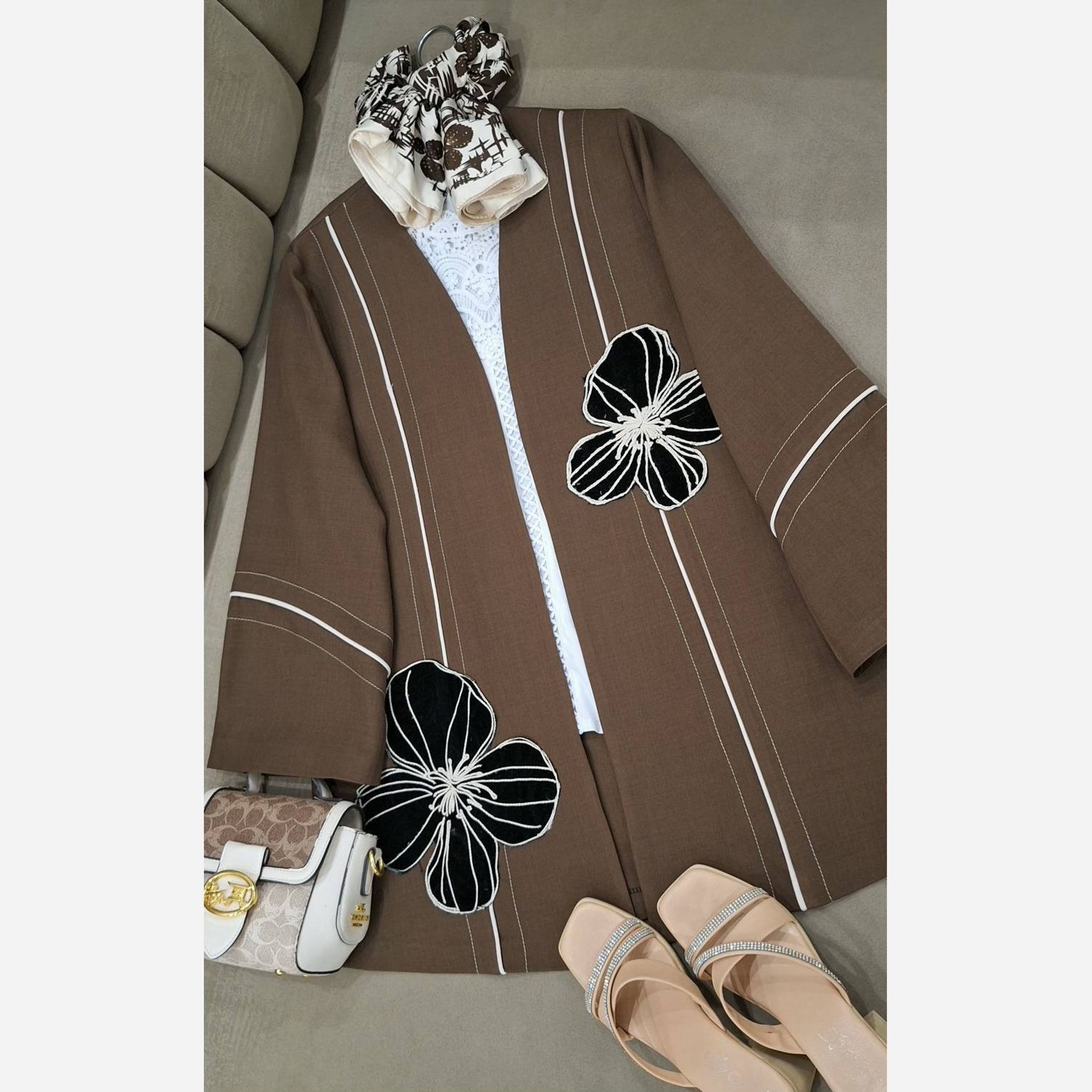خرید اینترنتی قیمت مانتو کتی مدل میرا موکا