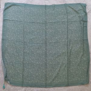 فروش اینترنتی روسری نخی طرح گل گلی
