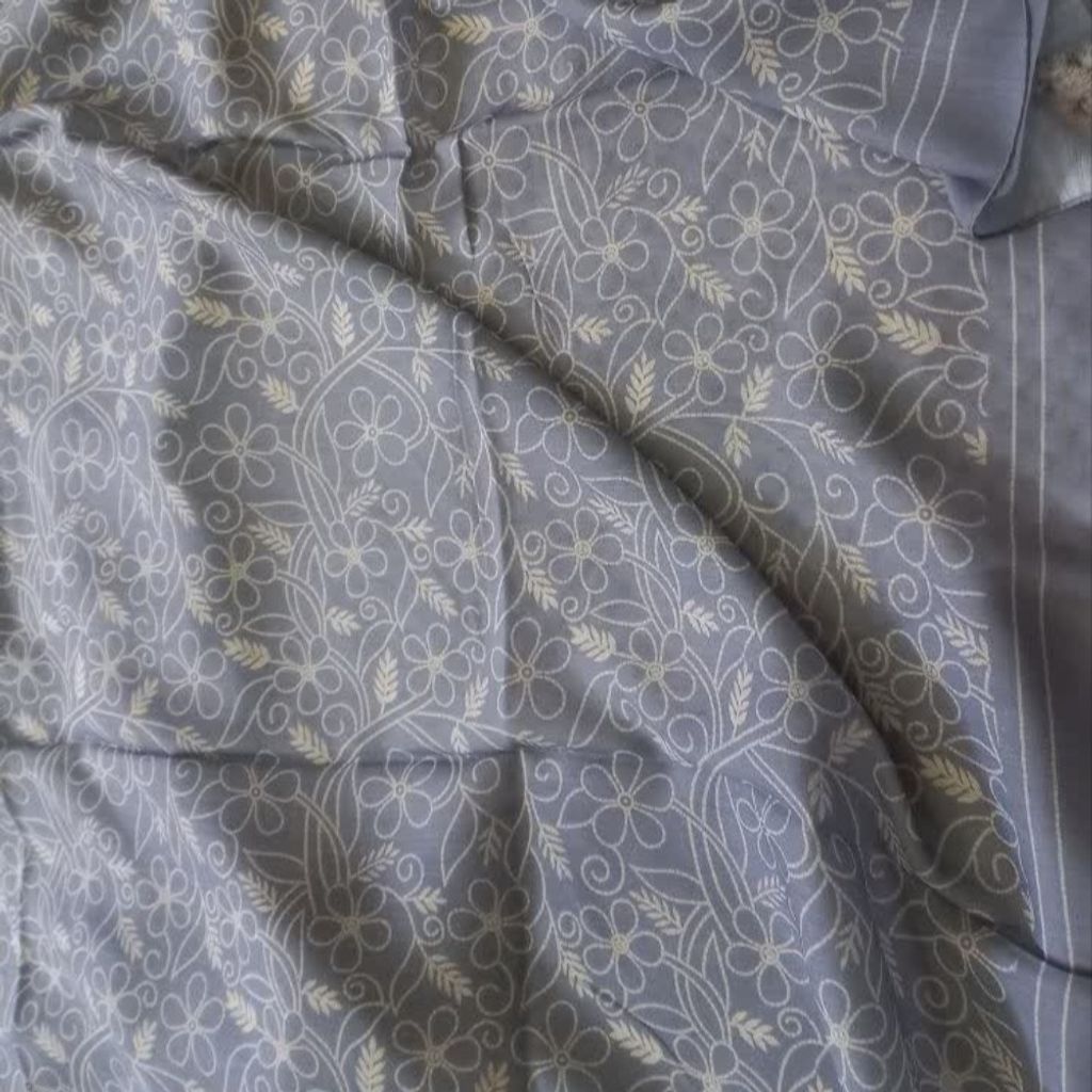 مشخصات روسری نخی طرح گل گلی