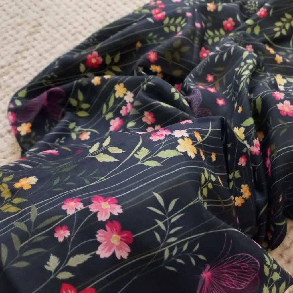 فروش اینترنتی روسری نخی طرح گل و بوته