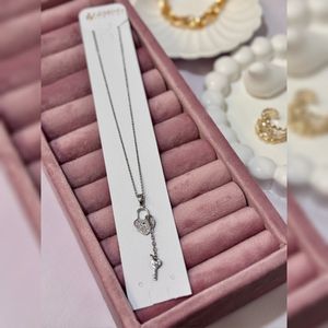 خرید اینترنتی گردنبند قلب و کلید استیل