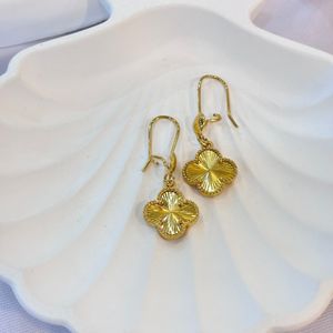 خرید انلاین گوشواره ونکلیف تراشدار