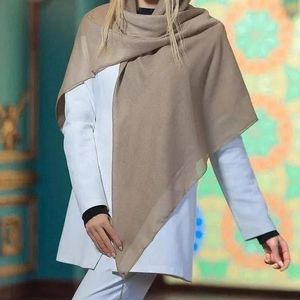 خرید اینترنتی قیمت روسری تک رنگ ساده منگولدار نخی شاتل