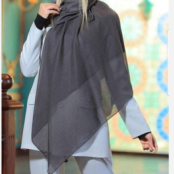 روسری تک رنگ ساده منگولدار نخی شاتل