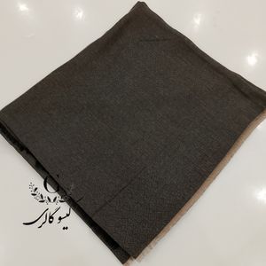 خرید اینترنتی قیمت روسری پارچه اعلا دورو زمینه سنتی قواره بزرگ لب ریش پاییزه