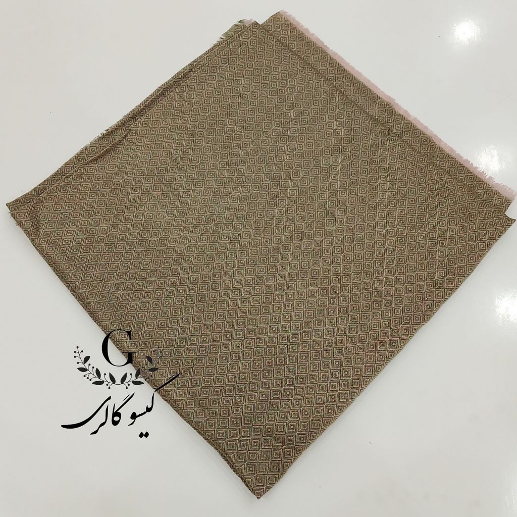 خرید اینترنتی قیمت روسری پارچه اعلا دورو زمینه سنتی قواره بزرگ لب ریش پاییزه