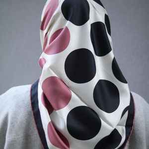 مشخصات روسری ابریشم ترک دستدوز برند MODA ترک وارداتی قواره 90 
