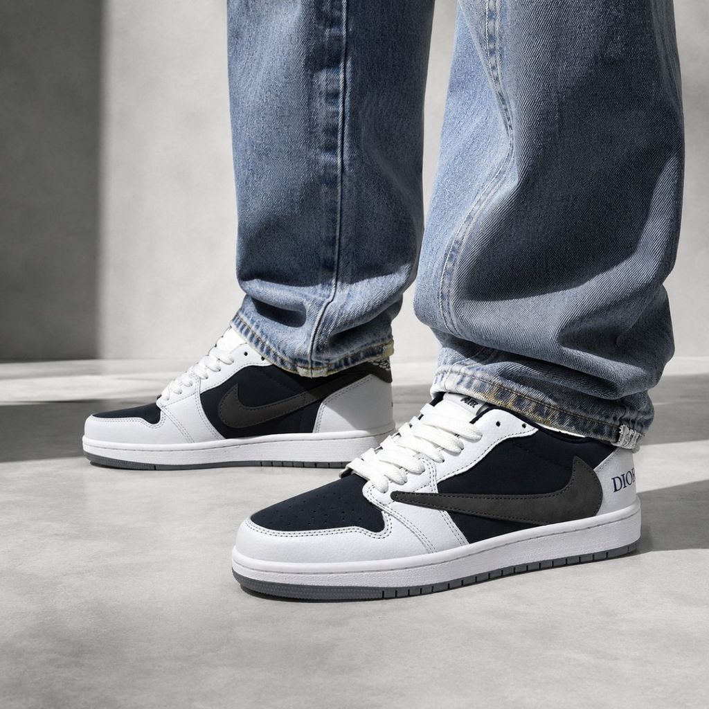 فروش اینترنتی کتانی تراویس اسکات کاستوم طرح دیور Travis Scott Dior