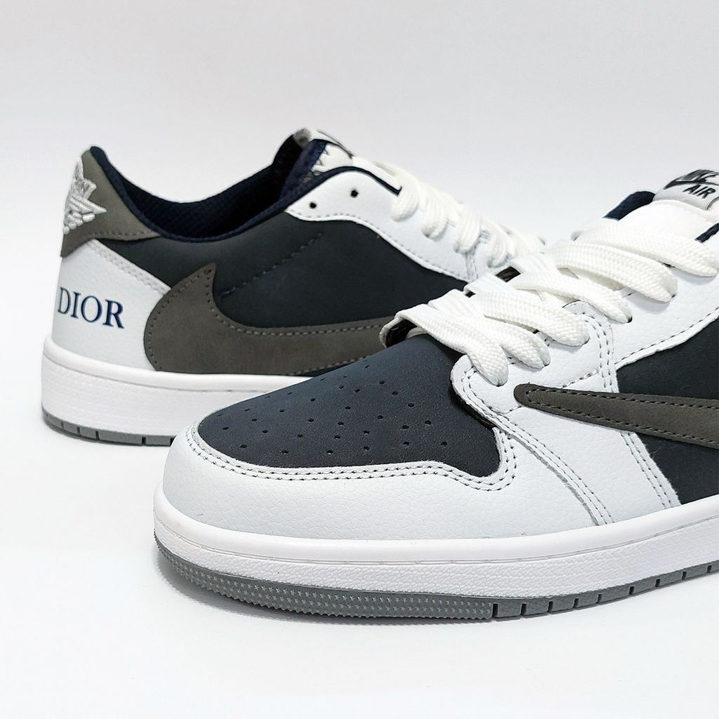 مشخصات کتانی تراویس اسکات کاستوم طرح دیور Travis Scott Dior