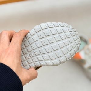 خرید اینترنتی قیمت صندل بچگانه جلوبسته طرح تانک از A+B کد 5020701