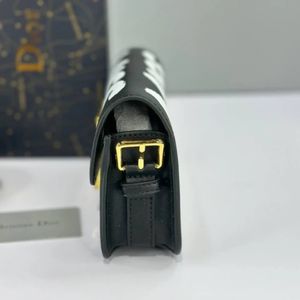 خرید اینترنتی کیف زنانه میس دیور
