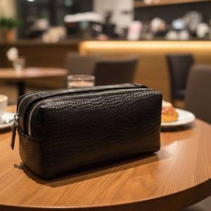 مشخصات کیف دستی چرم طبیعی گاوی